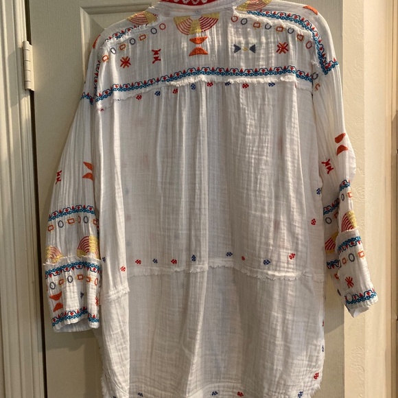 Johnny Was gorgeous gauze top size Small - oversized. - Picture 3 of 3